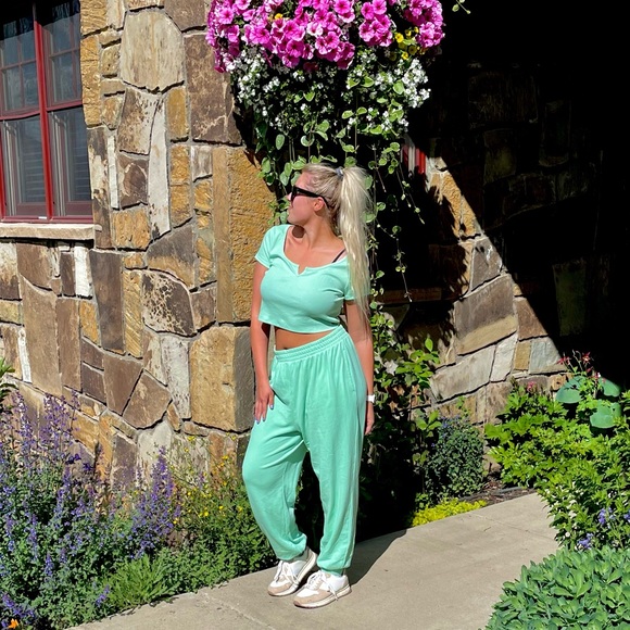 Other - GREEN LOUNGE SET